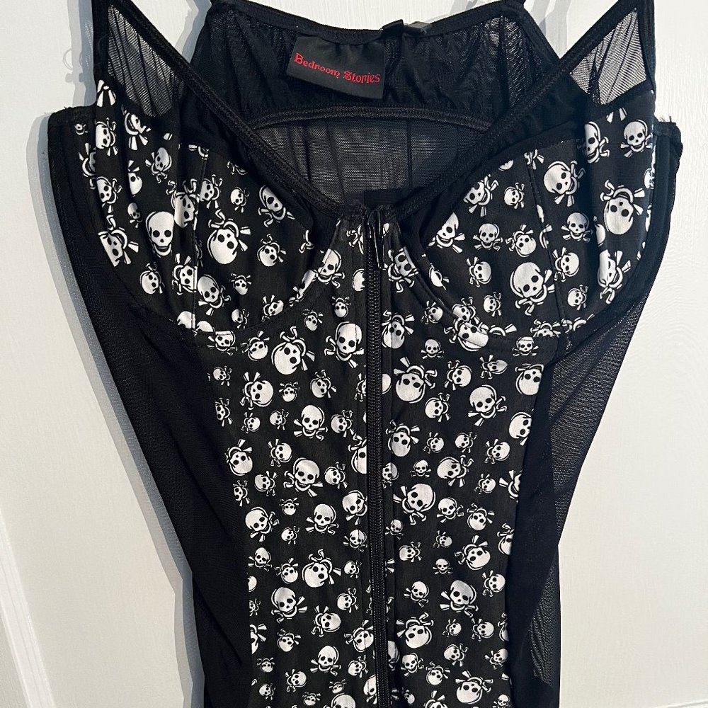 PERFECT FOR HALLOWEEN Skull and Cross Bones Chemise